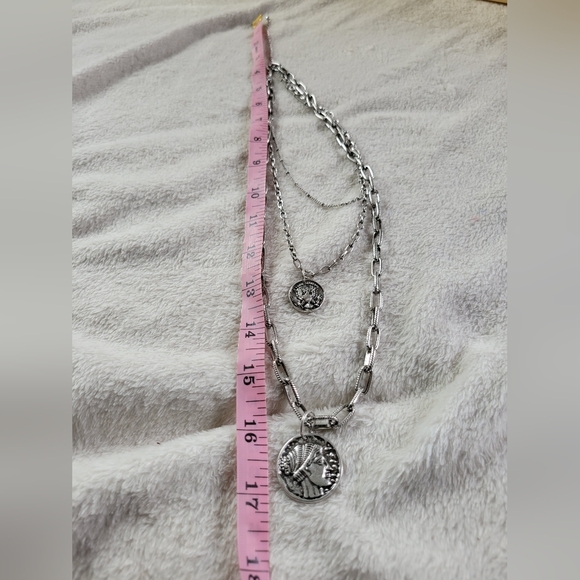 NWOT Antiqued Silver Tone Multi Layered Coin Chain Necklace - Picture 11 of 11